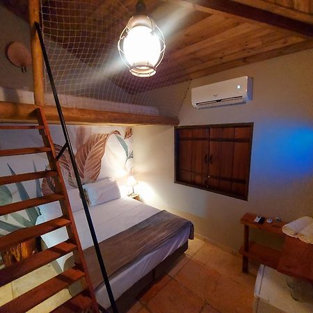 Salto Corumba Hotel Camping Clube Corumbá de Goiás Eksteriør billede