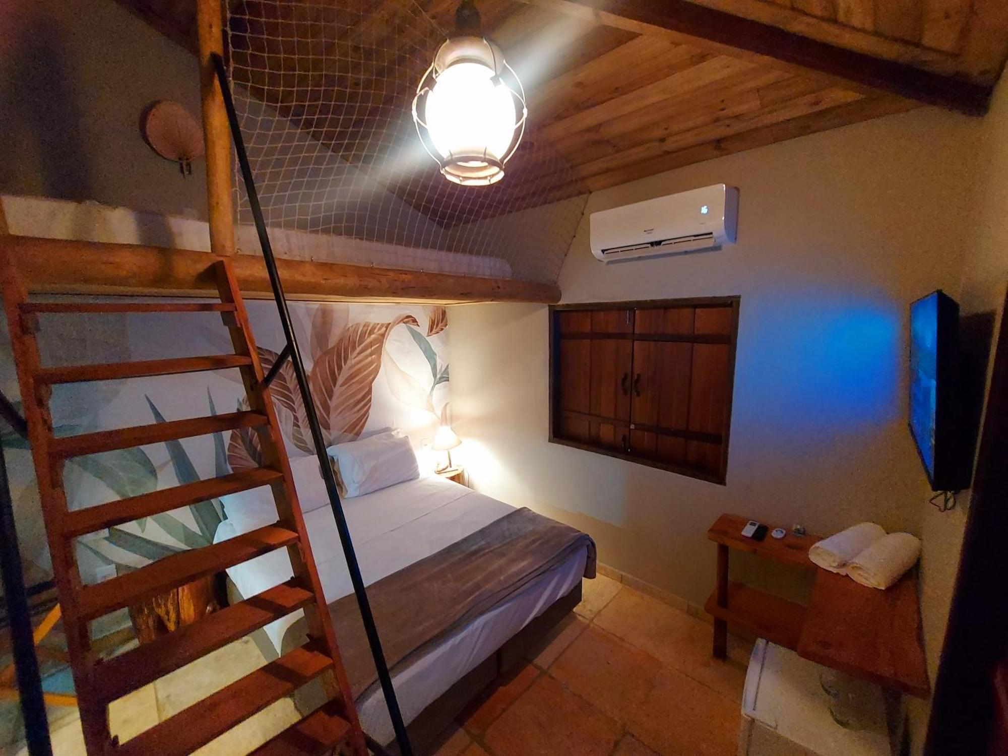 Salto Corumba Hotel Camping Clube Corumbá de Goiás Eksteriør billede